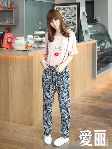 圆脸粗臂小妞穿衣 显瘦遮肉是王道(6) 圆脸粗臂小妞穿衣 显瘦遮肉是王道(6)