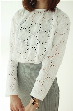 韩版高品气质纯白清新雏菊花朵镂空长袖罩衫T恤