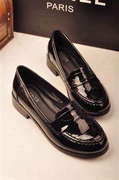 英伦时尚复古漆皮平底单鞋工作鞋布洛克学生鞋女鞋