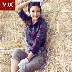 MJX秋装新款休闲格子衬衫女长袖修身韩版潮女装情侣衬衣