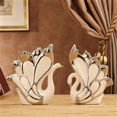 陶瓷小天鹅摆件家居欧式现代创意工艺品简约装饰品摆设结婚礼物
