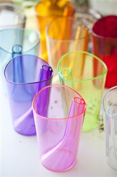 韩国设计透明彩虹色漱口杯刷牙杯